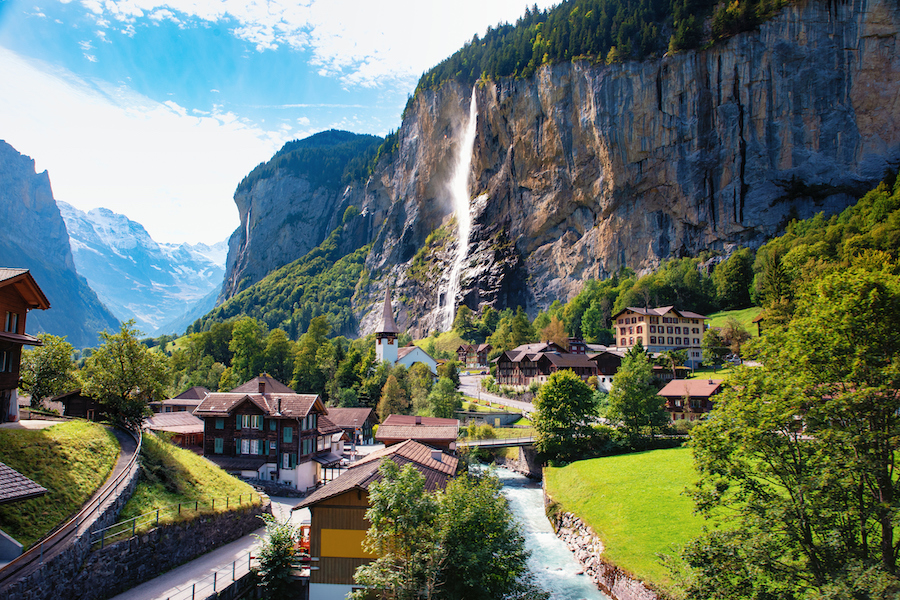 ✈️ ZVICËR ✨ | Tren & Teleferik në Alpe 🏔️ Nisje: • 24 Dhjetor • 31 Dhjetor