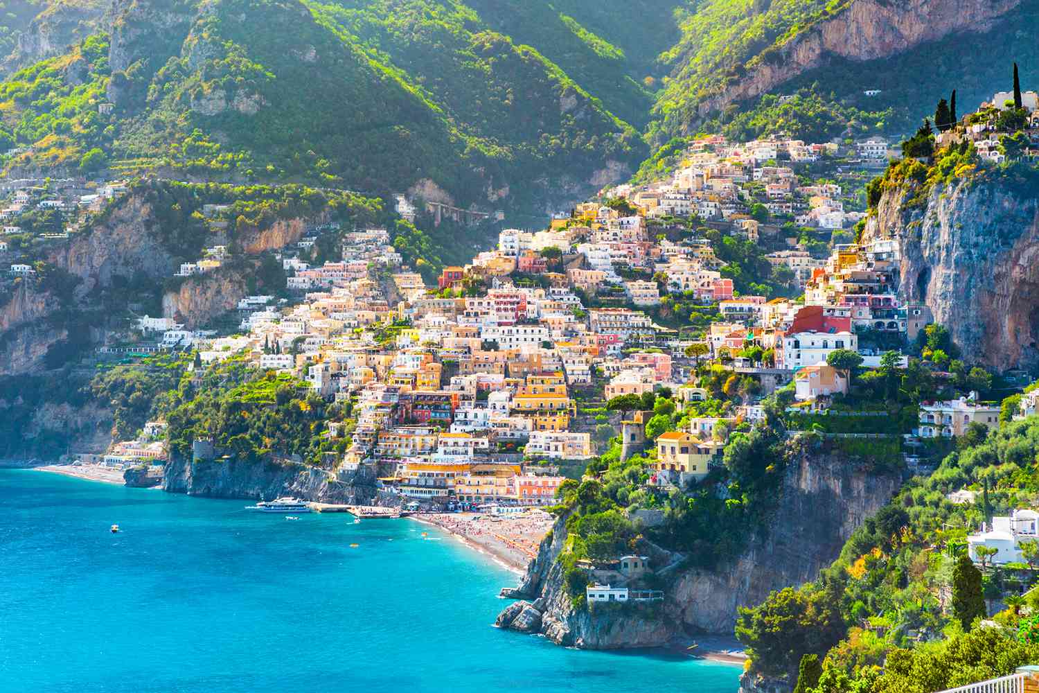 PLAZH 🏖️ KAPRI – AMALFI – POSITANO – SORRENTO ✈️ Nisje: • 14, 21, Maj • 11, 18, 25, Qershor • 2, 9, 16, 23, 30, Korrik • 6, 13, 20, 27, Gusht